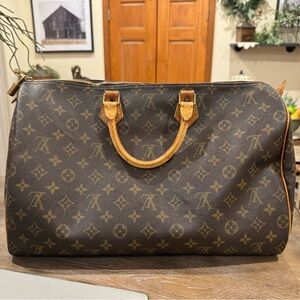 Authentic Louis Vuitton Speedy 40